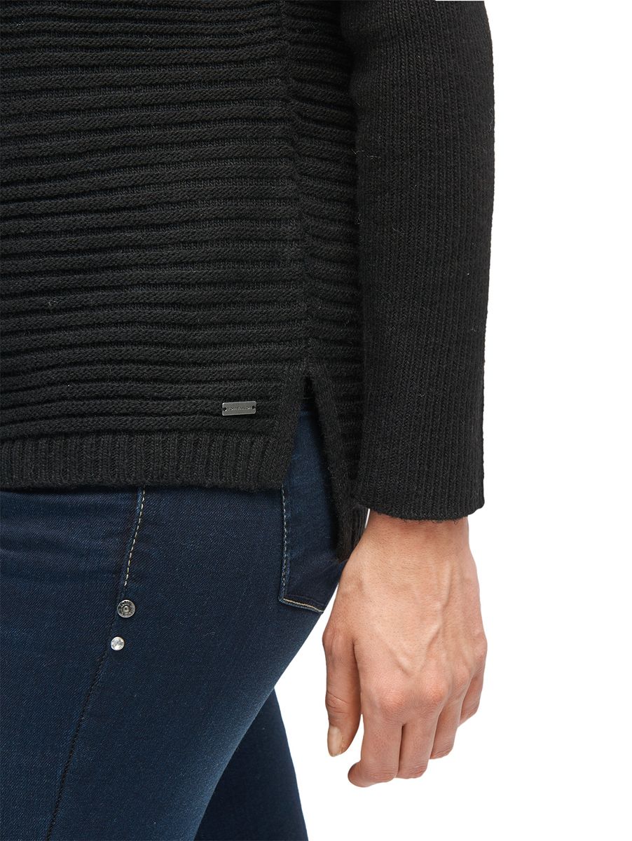 Pullover im Strick-Mix
