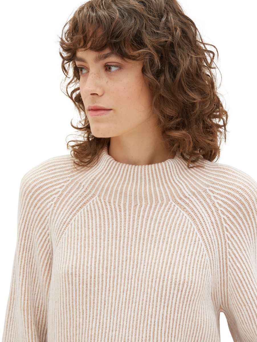 Strickpullover mit Stehkragen