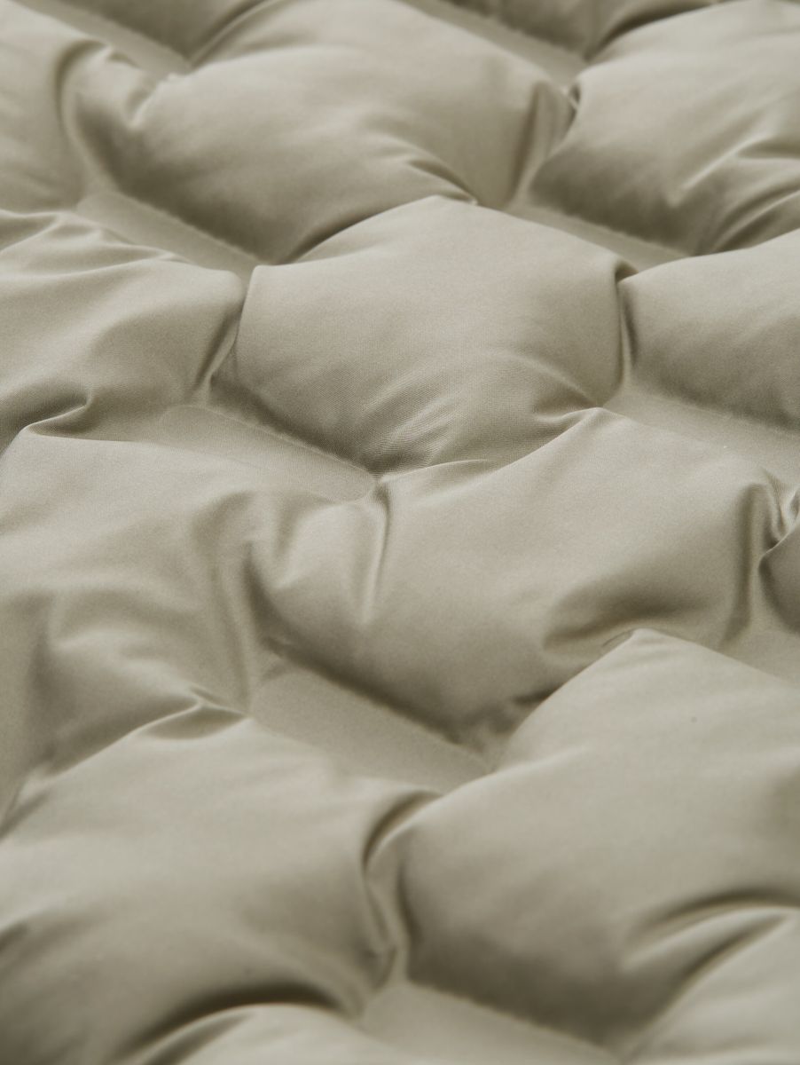 Hybrid Steppjacke mit Kapuze