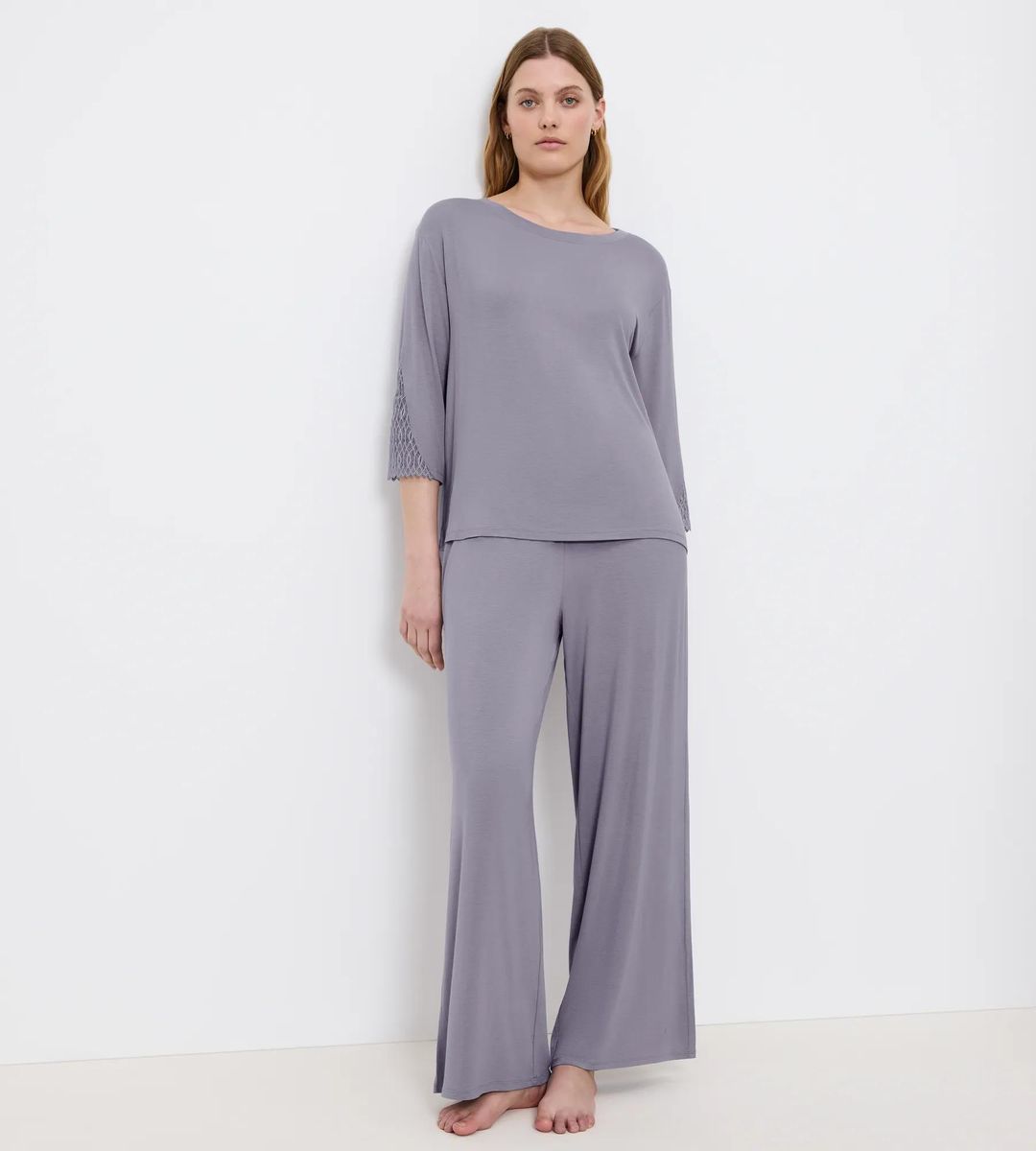 Aura Spotlight Top
