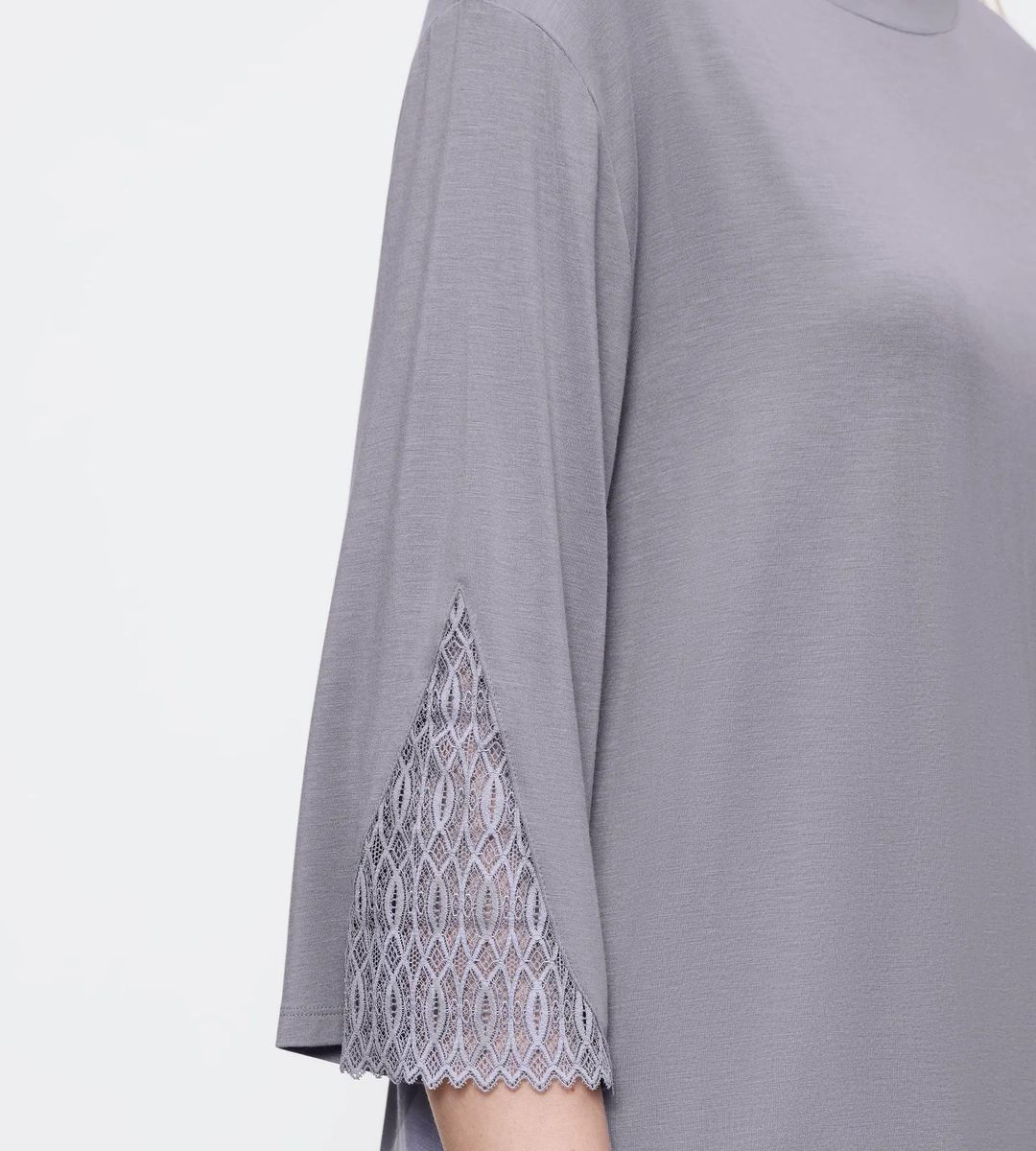Aura Spotlight Top