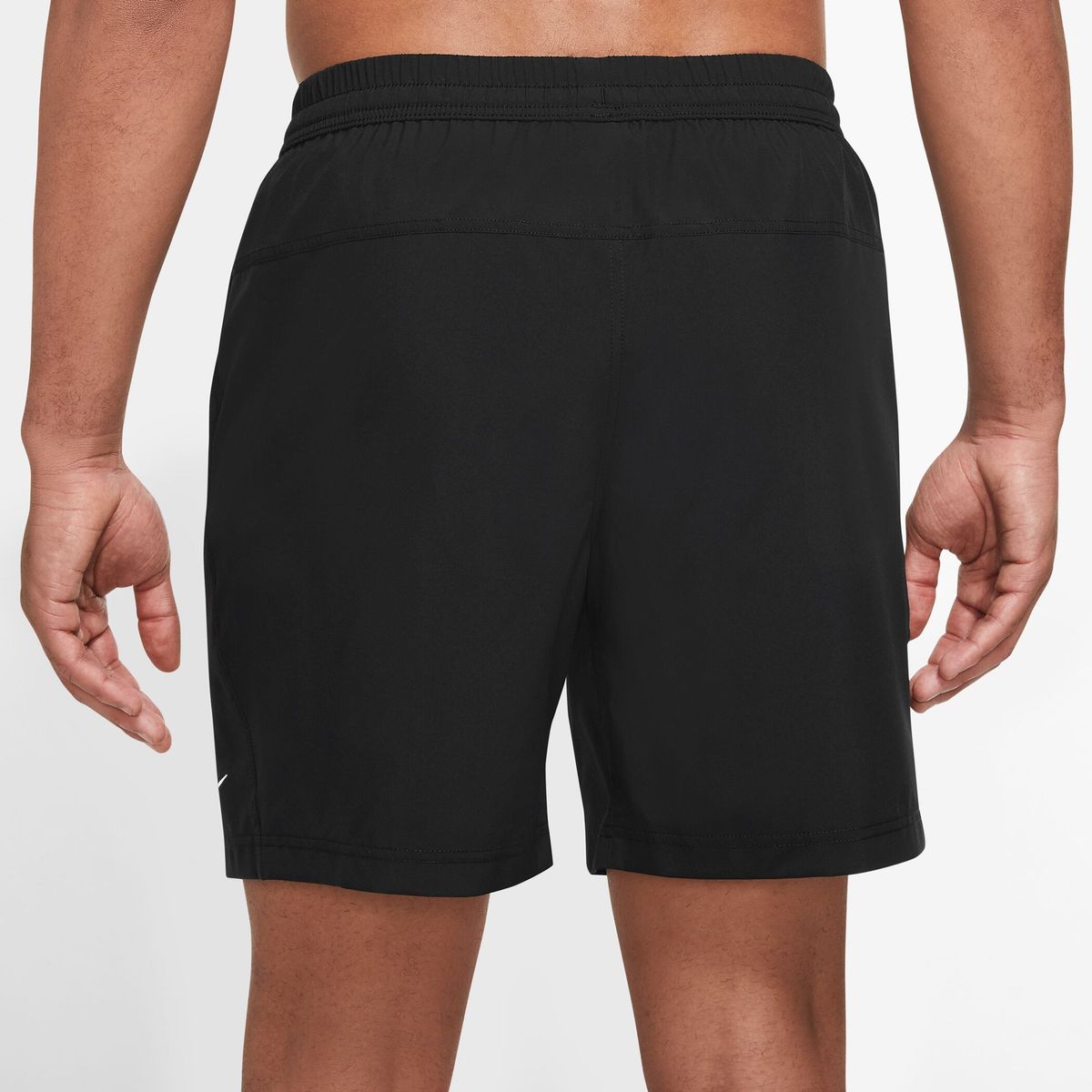 NIKE Herren Shorts M NK DF FORM 7IN UL SHORT