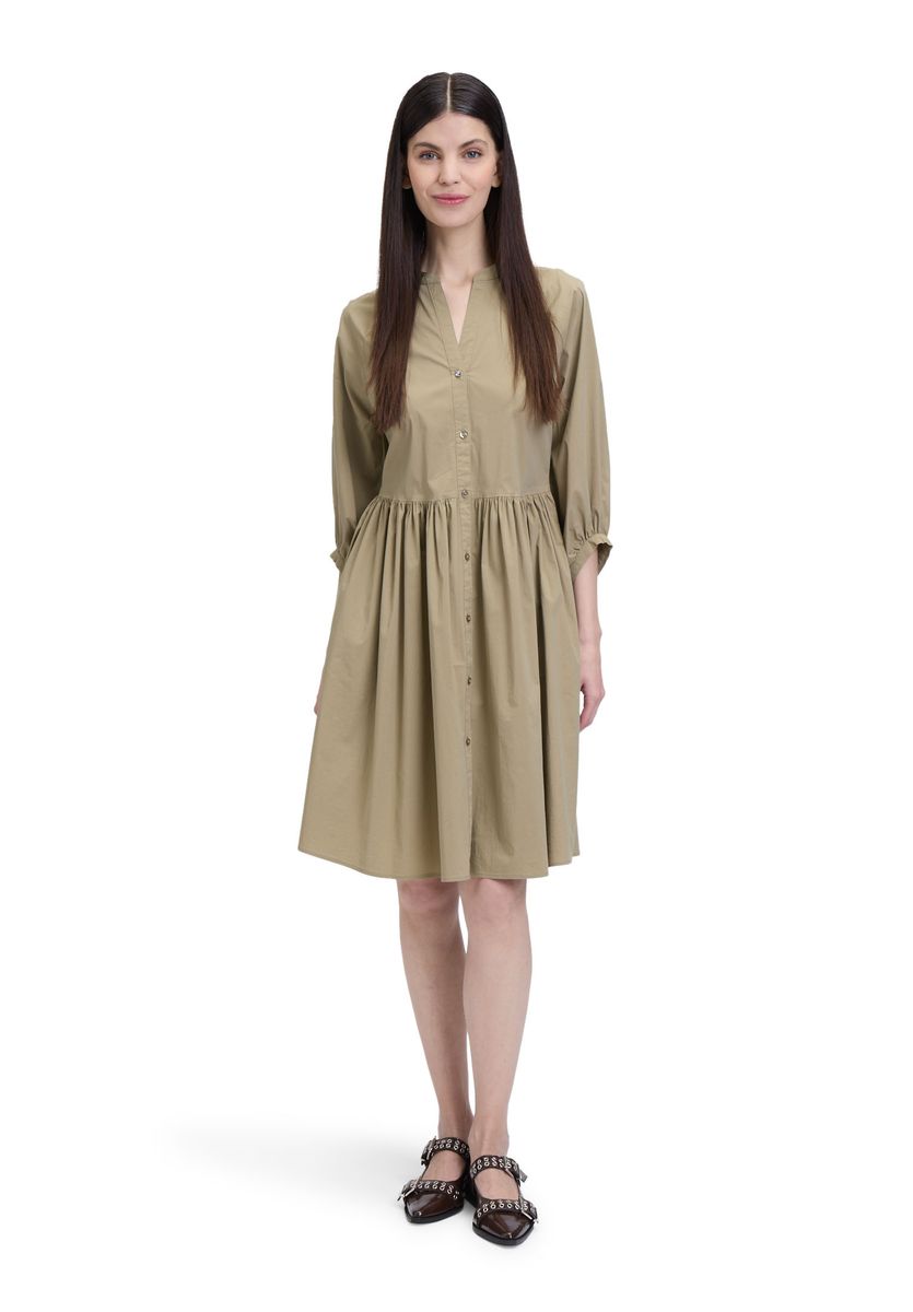 Blusenkleid