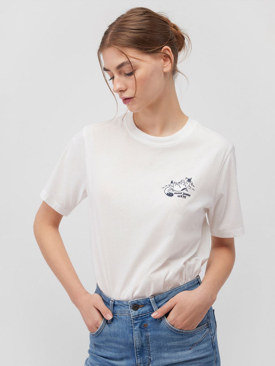 CAT CHILLING TEE