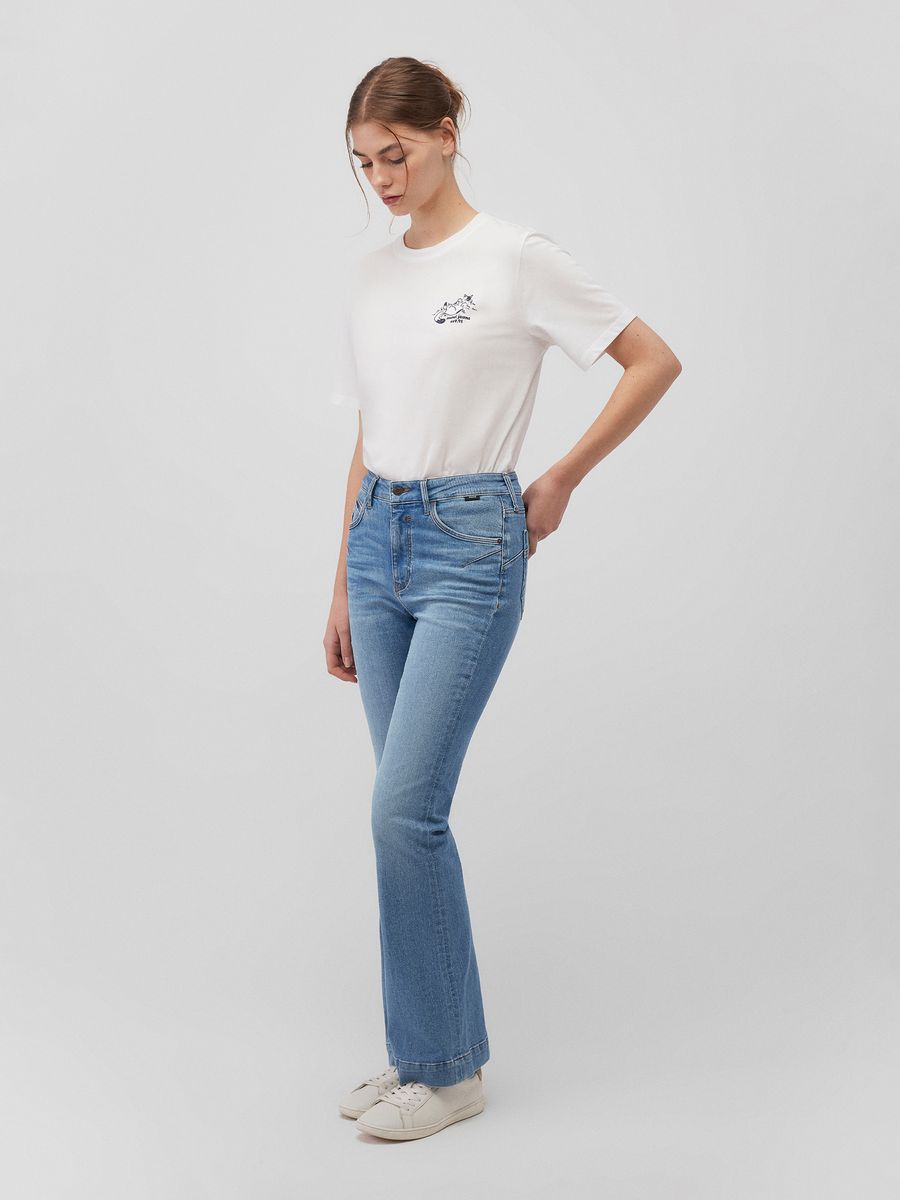 CAT CHILLING TEE