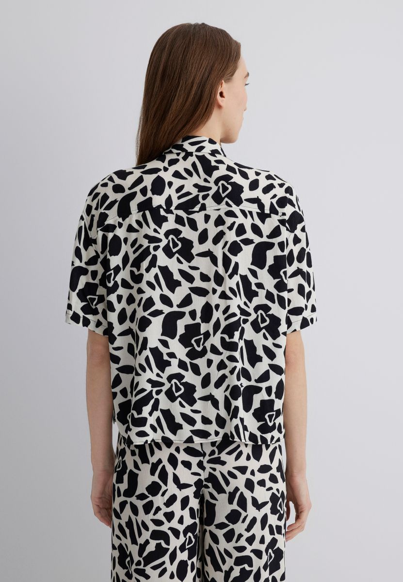 SHORT SLEEVE SHIRT
