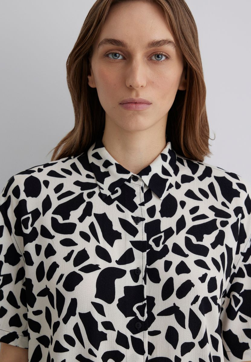 SHORT SLEEVE SHIRT