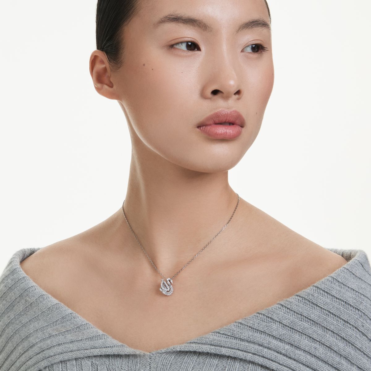 SWAN:PEND WHITE WHI/RHS