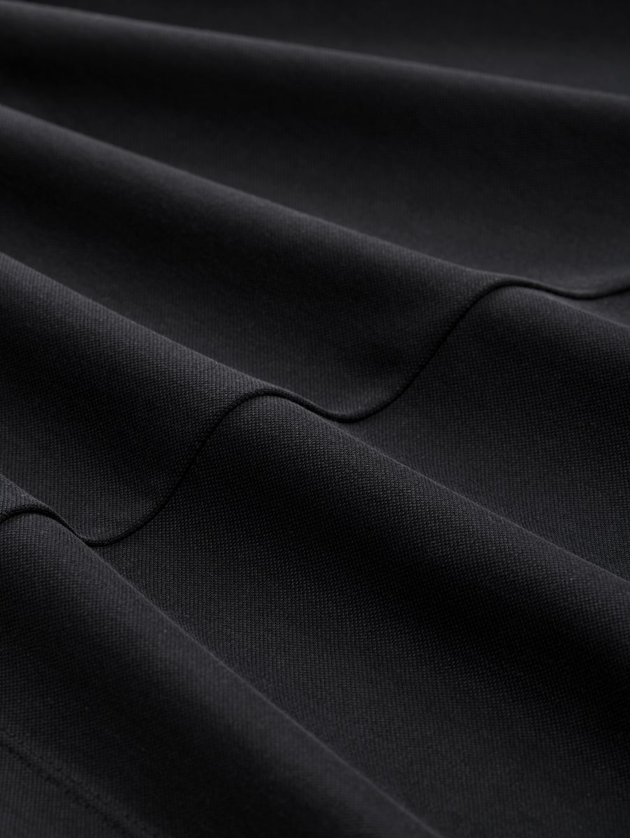 Top mit Cut-Out-Detail