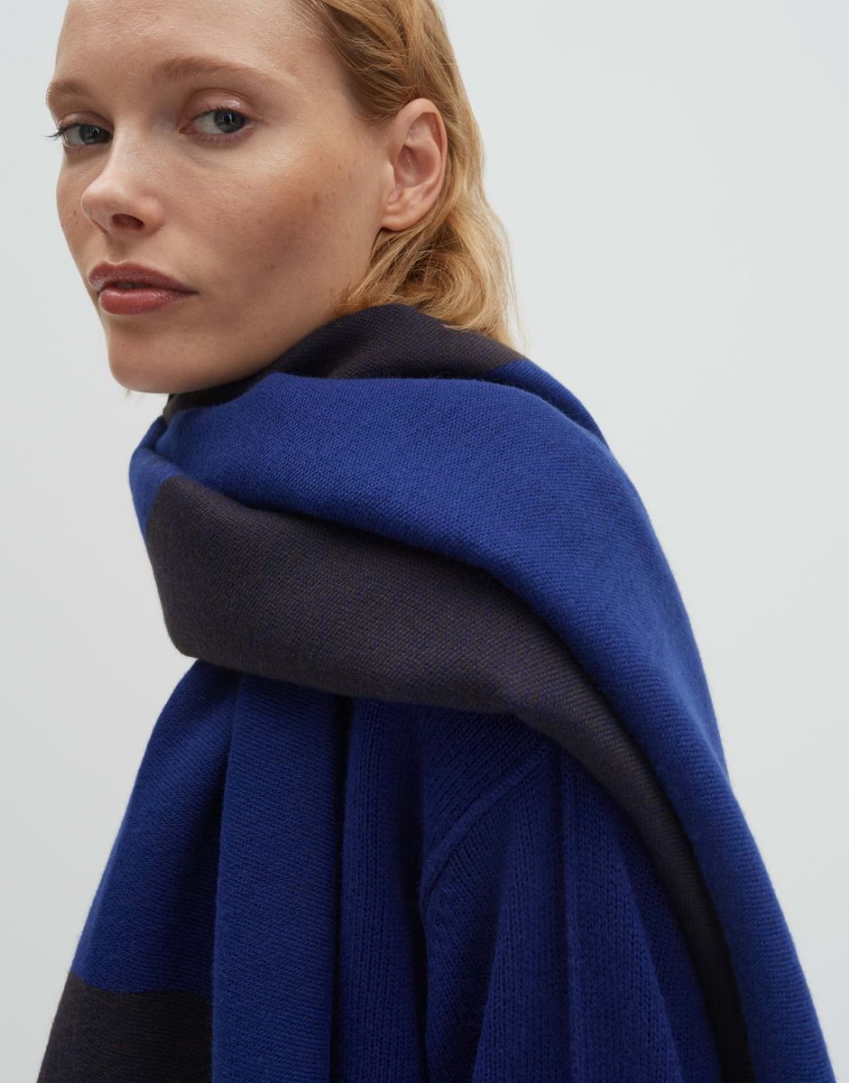 Belira scarf