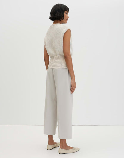 Charlie cropped ease