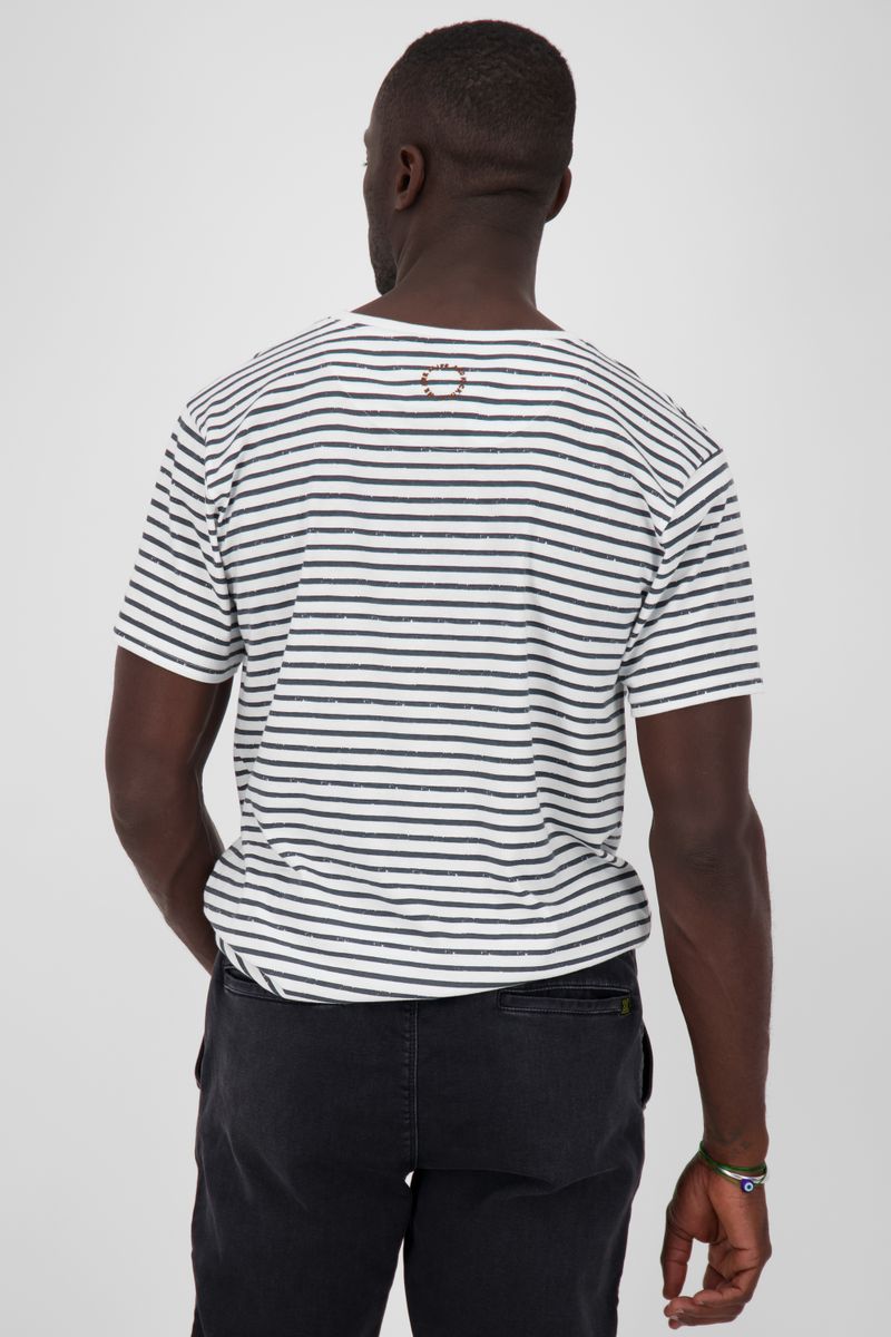 NicAK Shirt