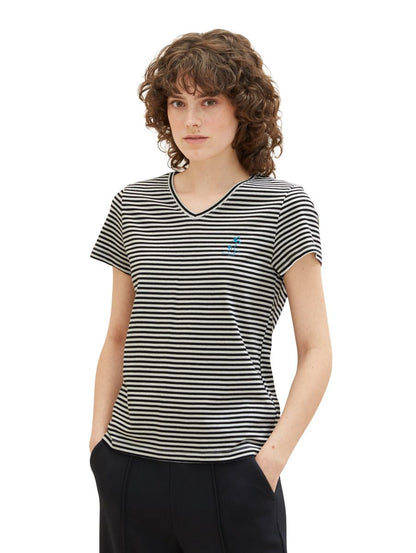T-Shirt mit Stickerei