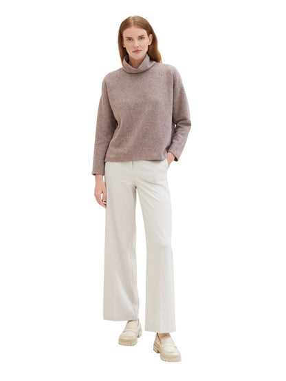 Bequemes Sweatshirt mit Rollkragen