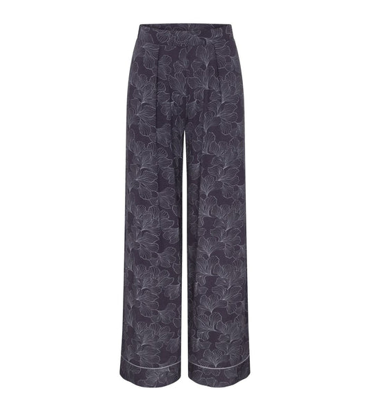 Aura Spotlight Trousers 01