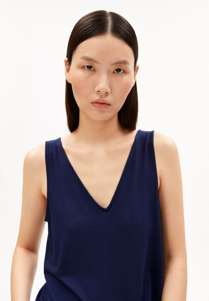 V-NECK JERSEY TOP