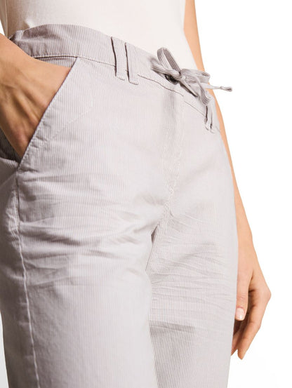 Tapered Relaxed Capri Hose mit Kordelzug