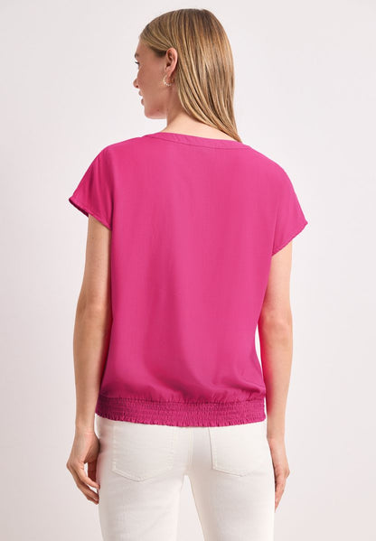 Blusenshirt mit Split Neck und Smokdetail