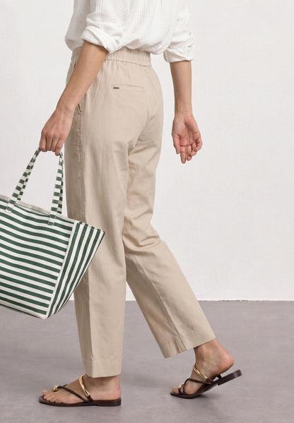 Straight Leg Hose mit Turn-Up-Detail