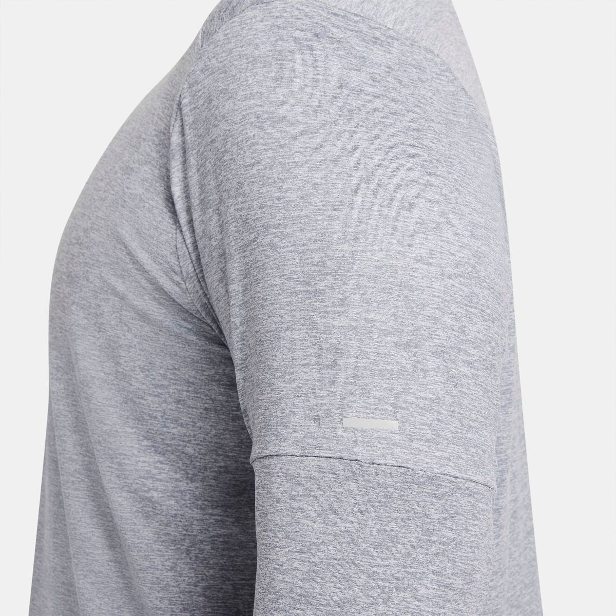 NIKE Herren DF ELMNT TOP HZ