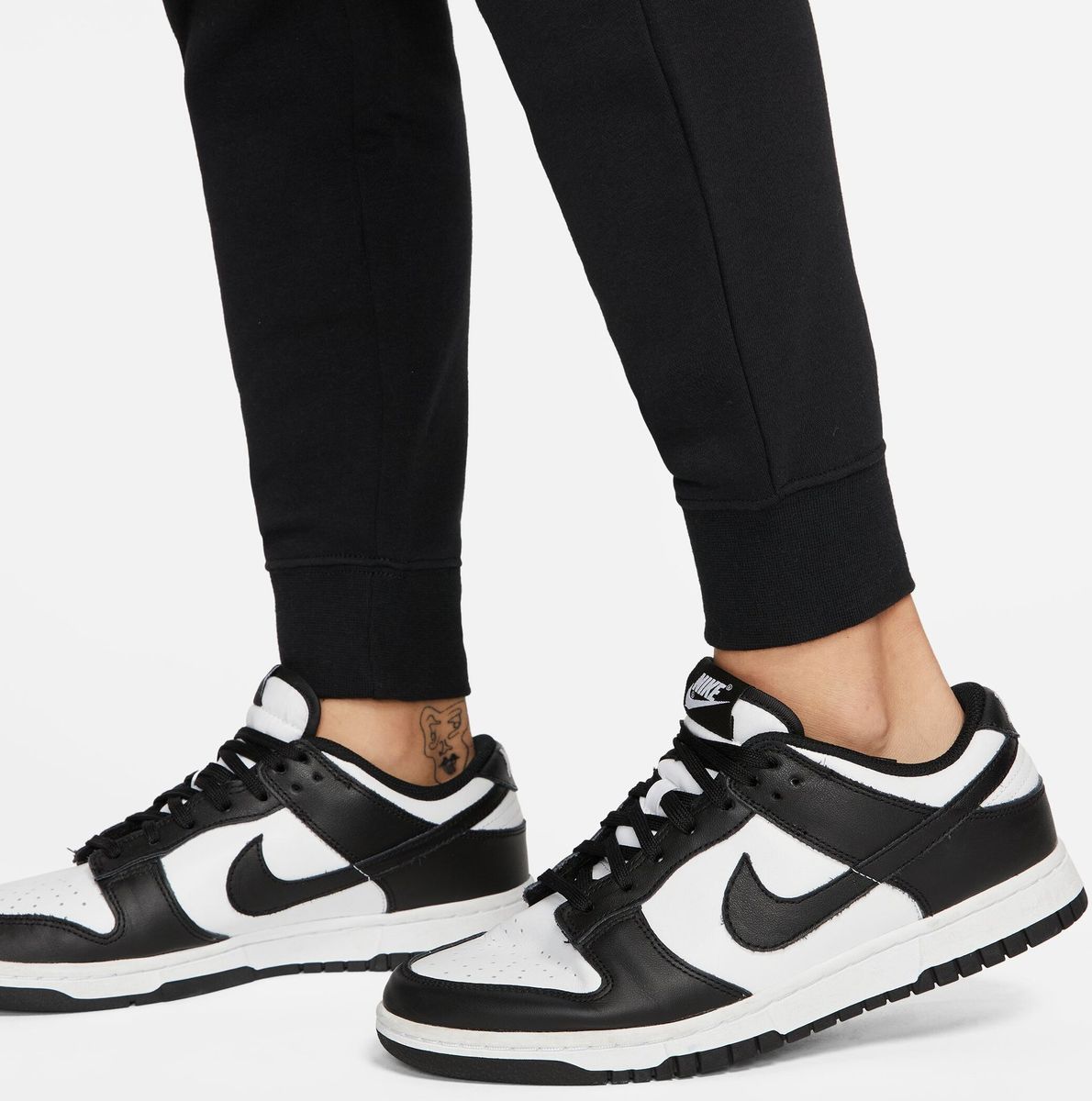 NIKE Damen Sporthose W NSW CLUB FLC MR PANT TIGHT
