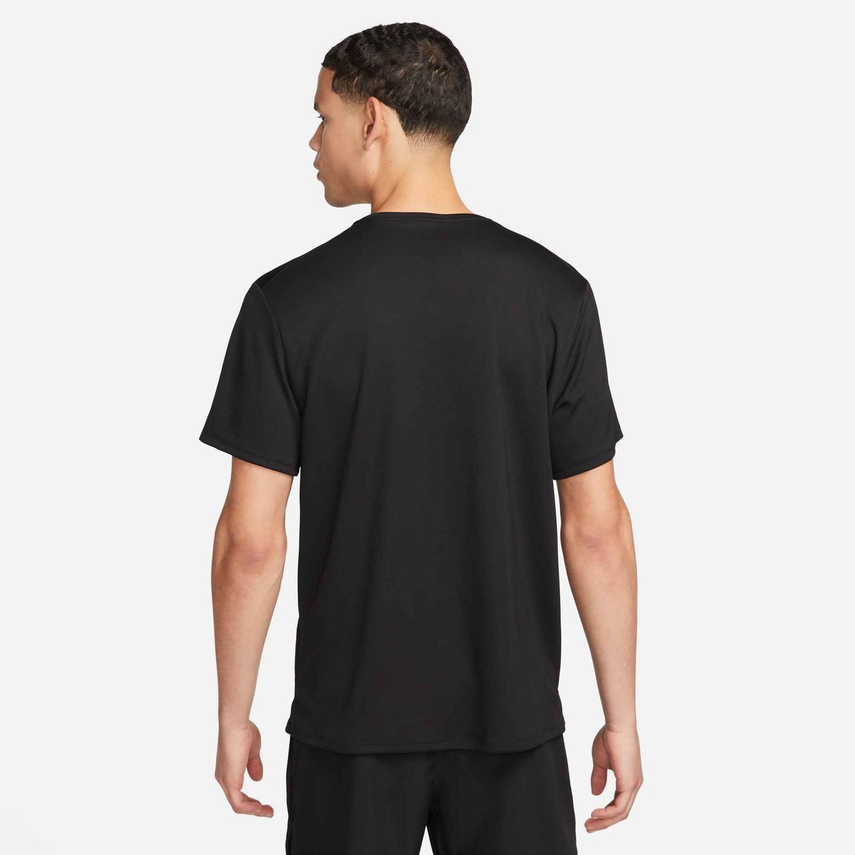 NIKE Herren M NK DF UV MILER SS