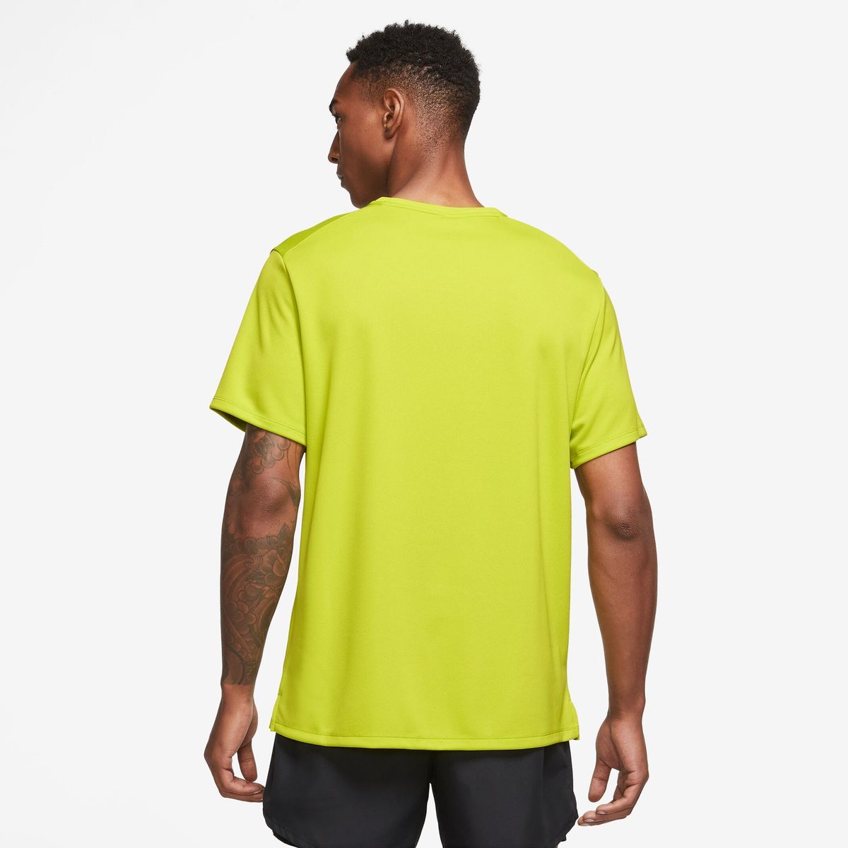 NIKE Herren M NK DF UV MILER SS
