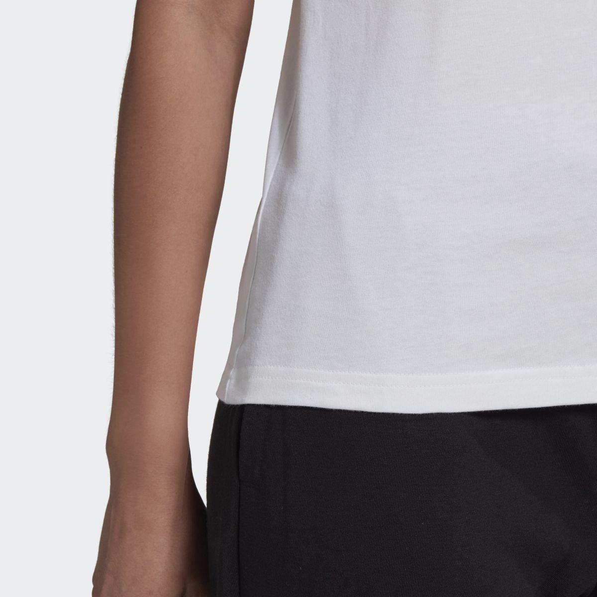 Loungewear Essentials Logo T-Shirt