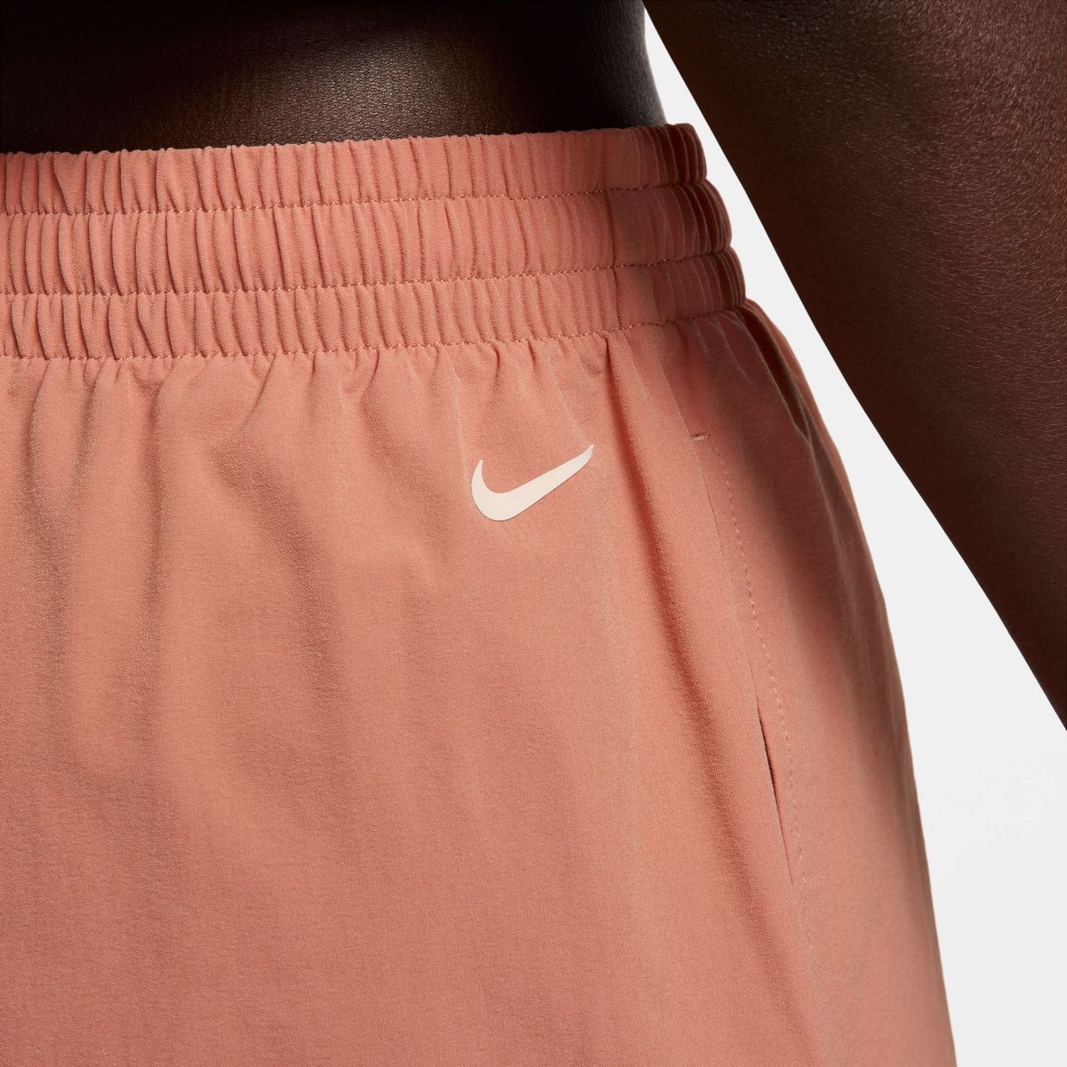 W NSW WOVEN SHORT GLS