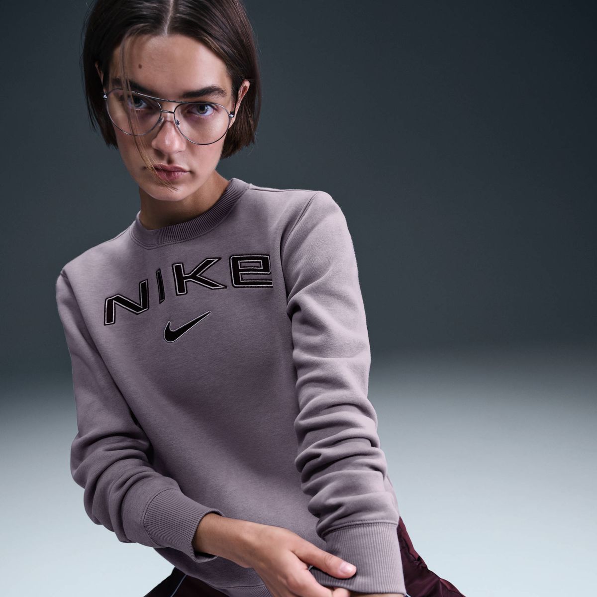 Nike W Nsw Phnx Flc Std Logo Crew - lt violet ore/burgundy crush
