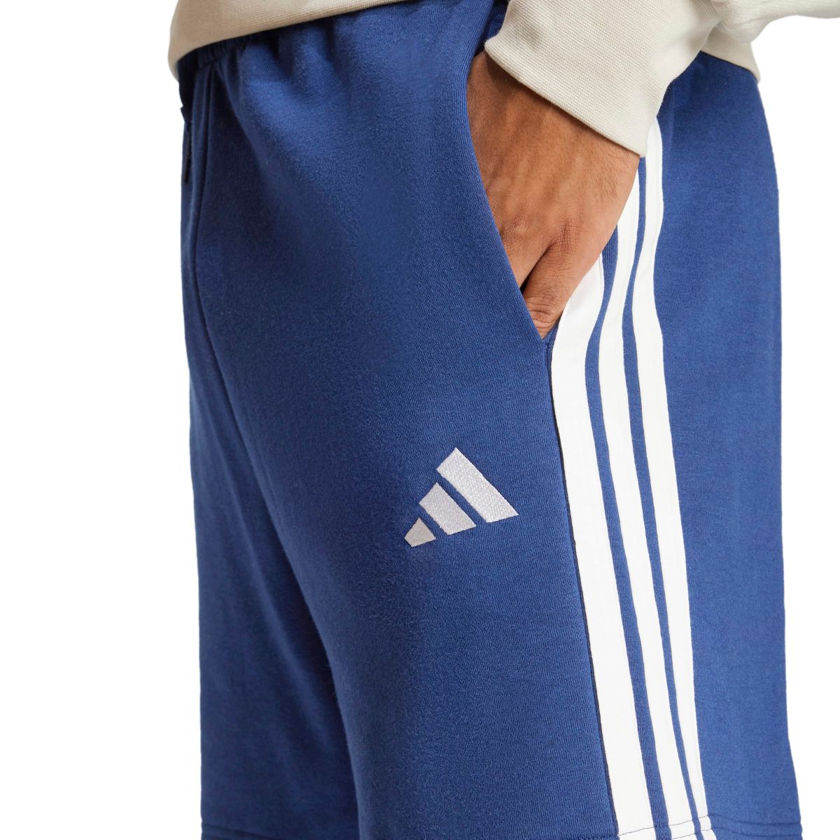 Essentials 3-Streifen French Terry Shorts