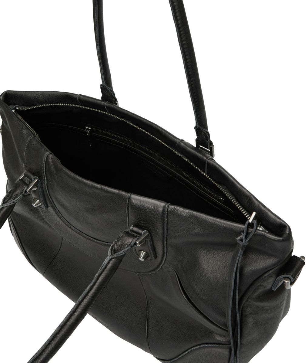 Archive Esther Satchel M