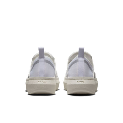 Da.-Freizeit-Schuh W NIKE COURT VISION A<br>BASKETBALL ATHENTIZITÔøΩT IN NEUAUFLAGE. Street Fashion trifft auf<br>Basketball-AuthentizitÔøΩt im sehr modernen und zu 100 % femininen Nike<br>Court Vision Alta. Das detaillierte Obermaterial verfÔøΩgt ÔøΩber