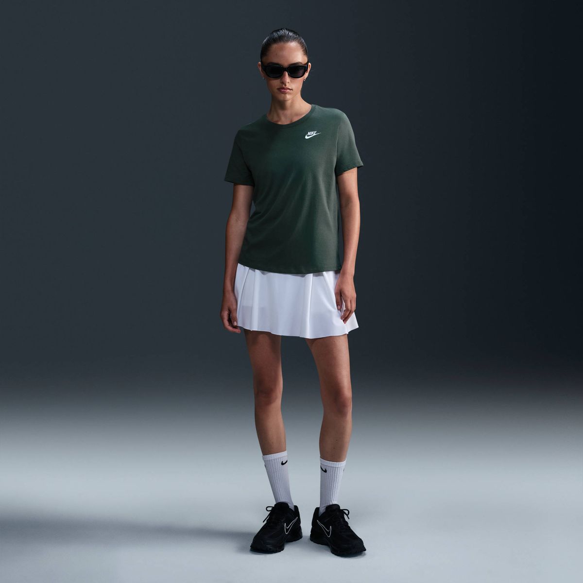Nike W Nsw Club Ss Tee - vintage green