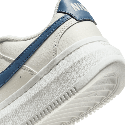 W NIKE COURT VISION ALTA LTR
