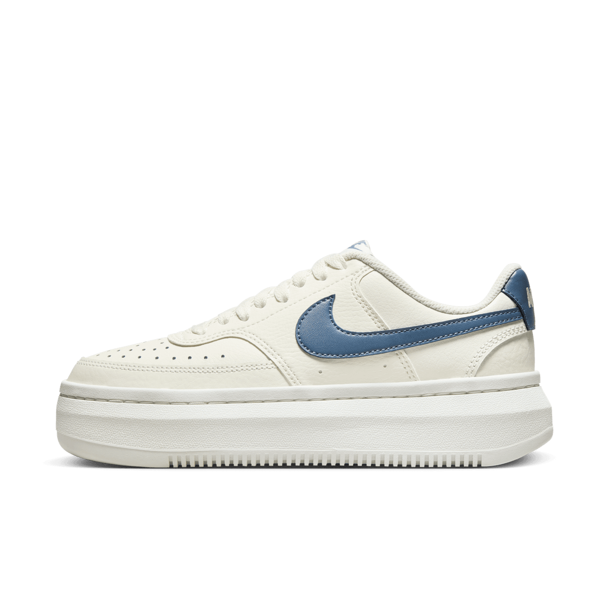 W NIKE COURT VISION ALTA LTR