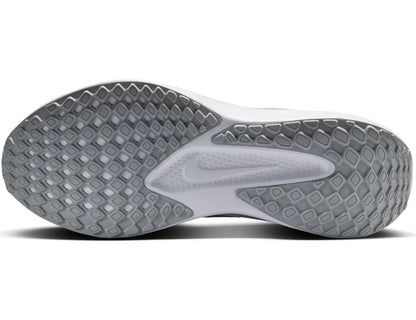 NIKE QUEST 6
