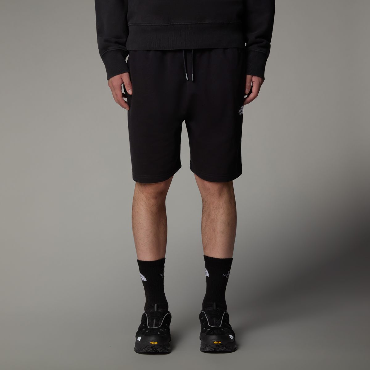 M ESSENTIAL RELAXED SHORT