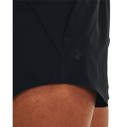 UA Flex Gewebeshorts (8 cm) für Damen