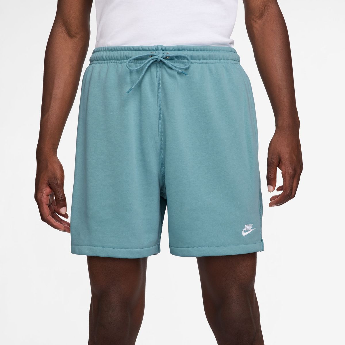 M NK CLUB FLOW FT SHORT