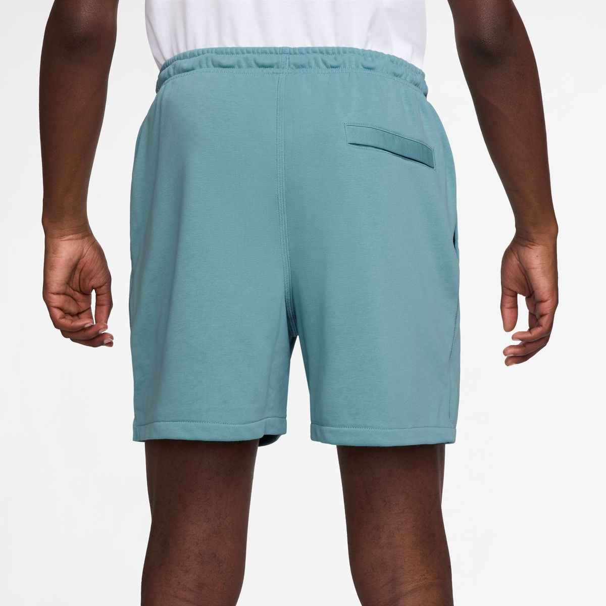 M NK CLUB FLOW FT SHORT