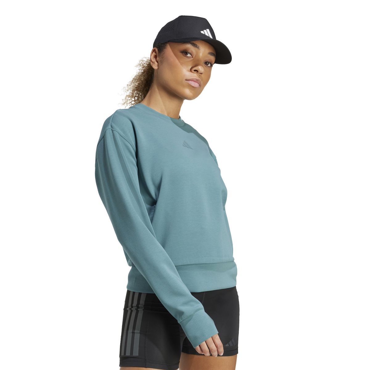 D4T KNIT CREW