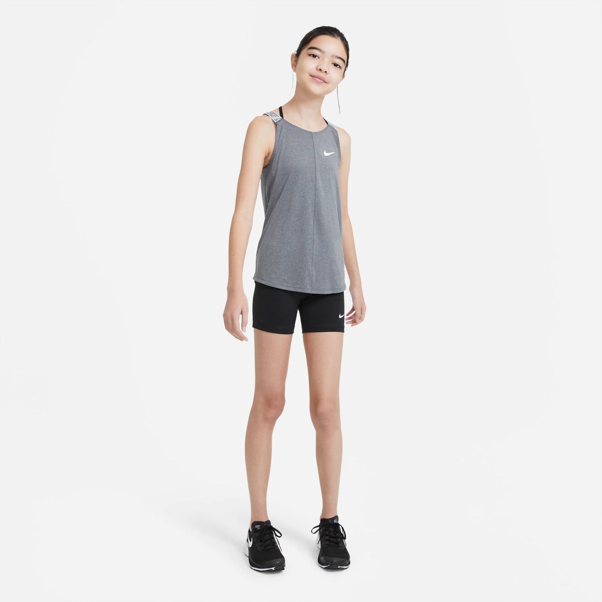 NIKE Kinder Trainingsshorts Pro
