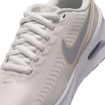 W NIKE AIR MAX NUAXIS SE