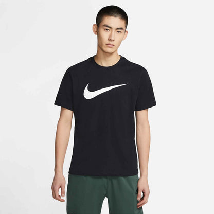NIKE Lifestyle - Textilien - T-Shirts Swoosh T-Shirt