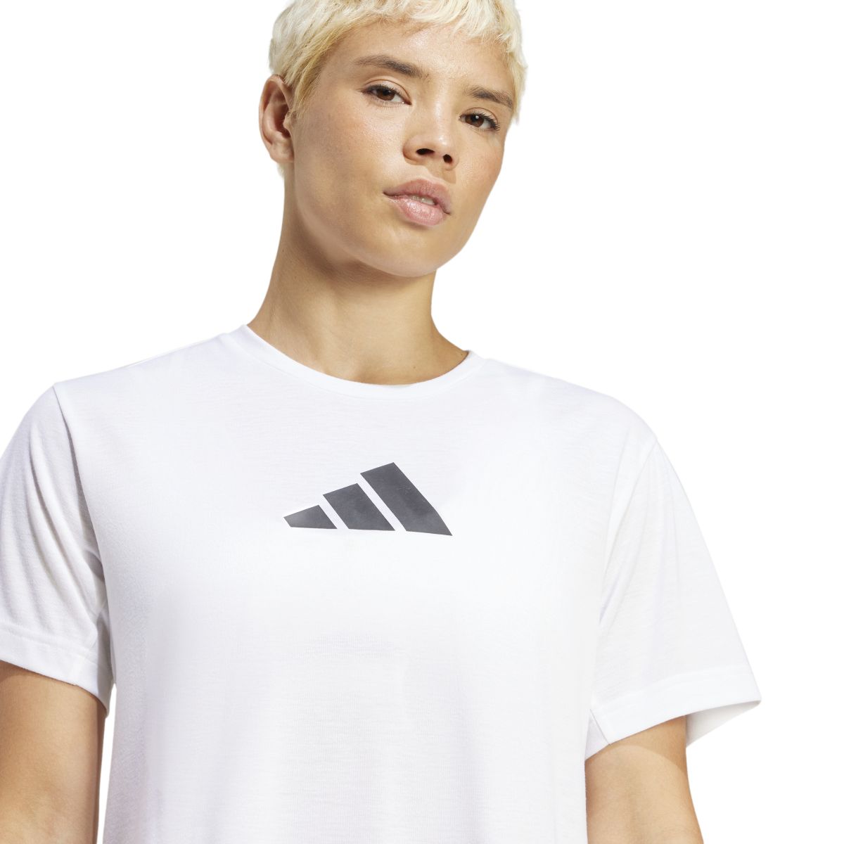 Train Essentials Big Logo Performance Training T-Shirt
