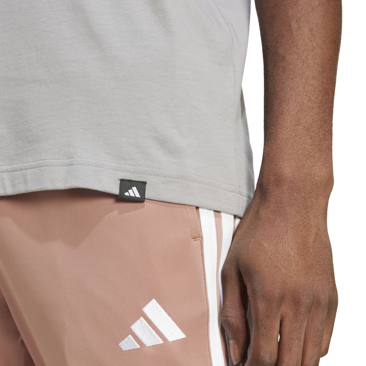 M L SLIDE TEE