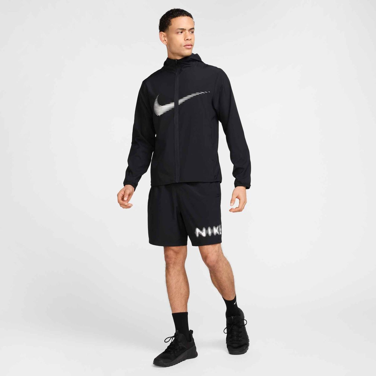 Nike Form Men's Dri-FIT Hooded Jack