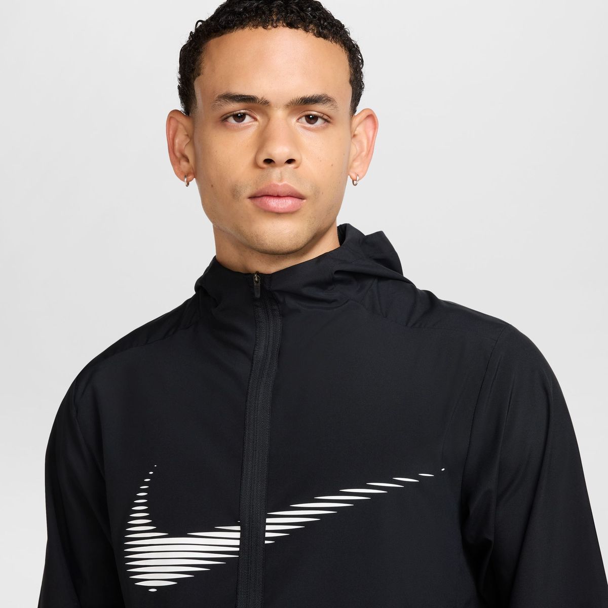 Nike Form Men's Dri-FIT Hooded Jack