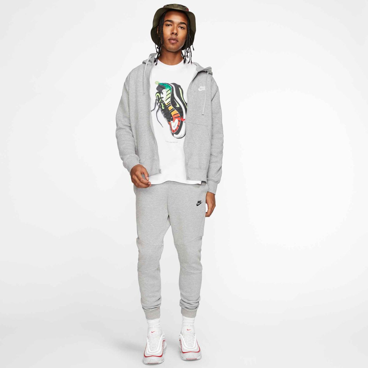 NIKE Herren Sweatjacke "Club Fleece" mit Kapuze